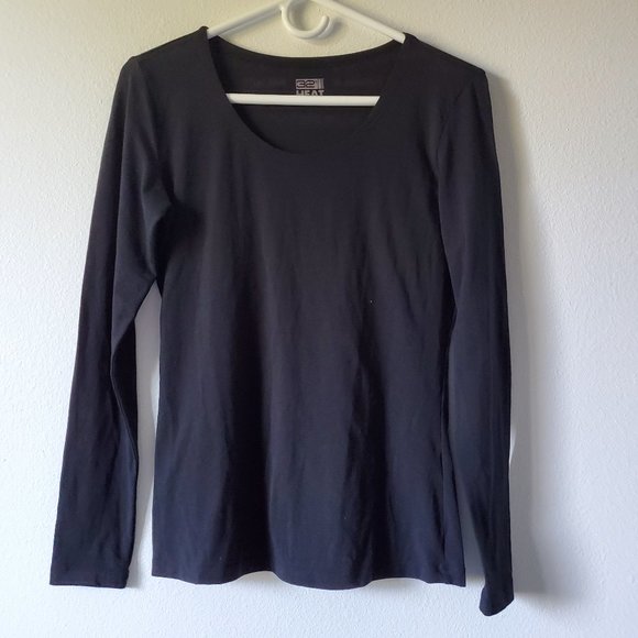 32 Degreez Heat (Medium black long sleeve top) - Picture 1 of 5